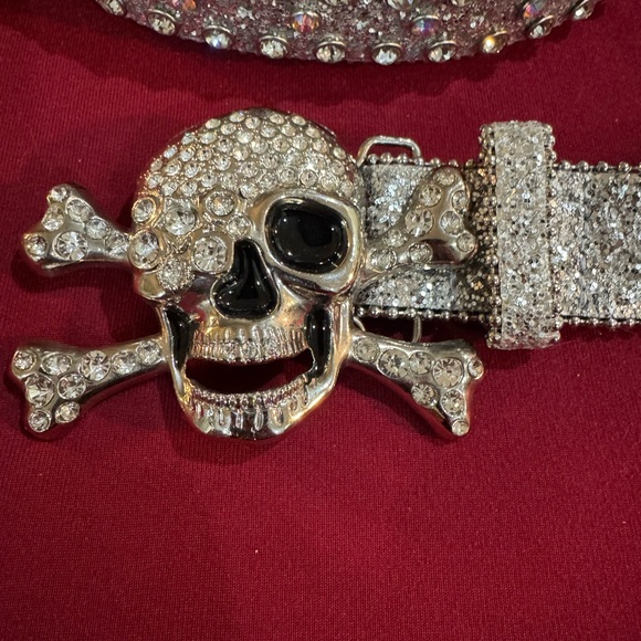 Rhinestone Skull Belt - Picture 2 of 4